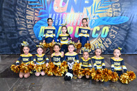 40 OVALLE MONDAY POMS