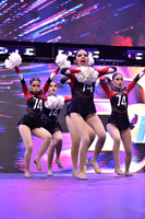 37 STUDIO 74 POMPON INFANTL ELITE